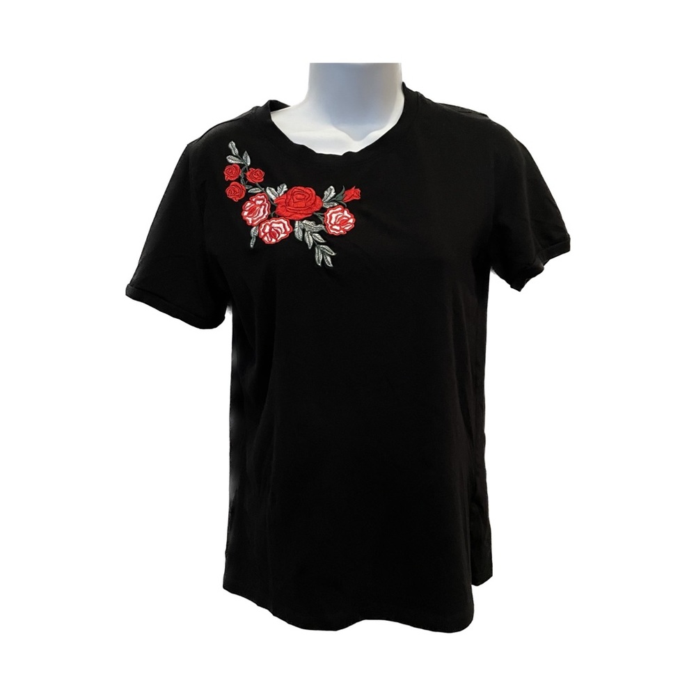 Basic Black Shirt with red flower embroidered